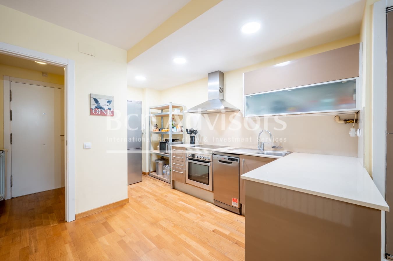 2 bedroom Apartment for sale in Barcelona city with pool - € 695,000 (Ref: 9586044)