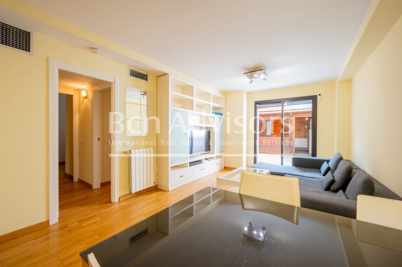 2 bedroom Apartment for sale in Barcelona city with pool - € 695,000 (Ref: 9586044)