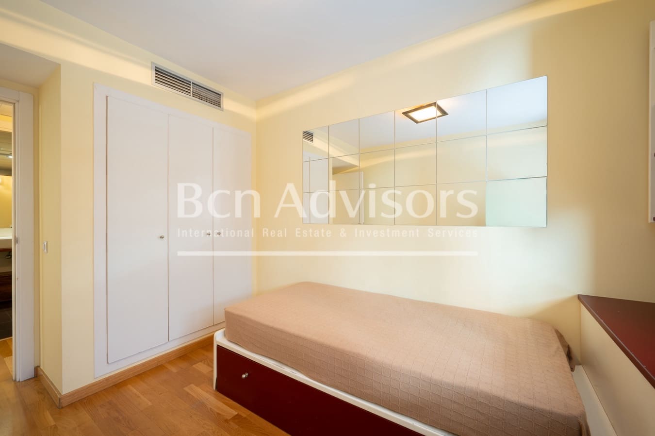 2 bedroom Apartment for sale in Barcelona city with pool - € 695,000 (Ref: 9586044)