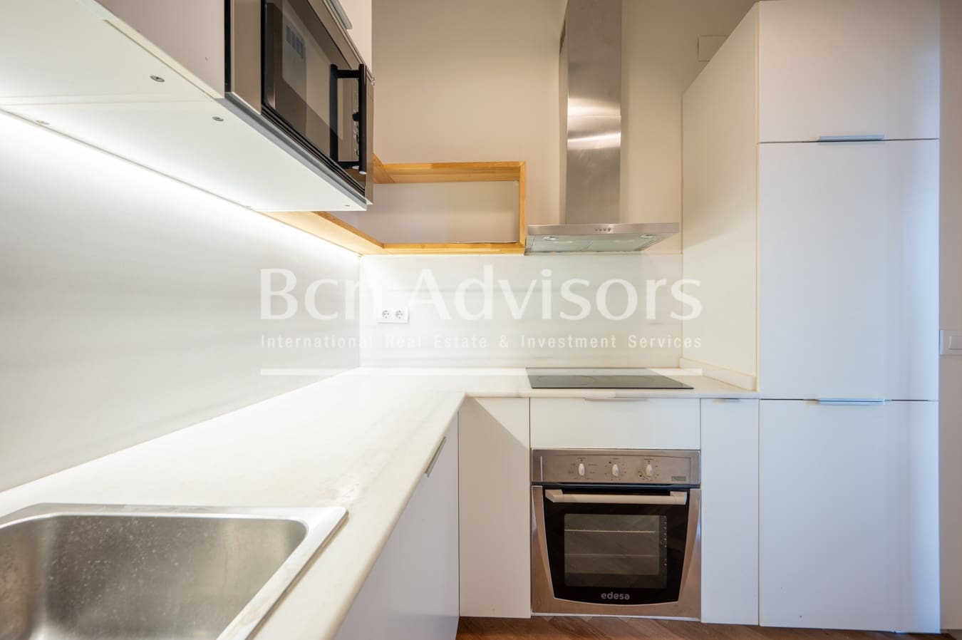 2 soveværelse Lejlighed til salg i Barcelona by med swimmingpool - € 850.000 (Ref: 9590969)