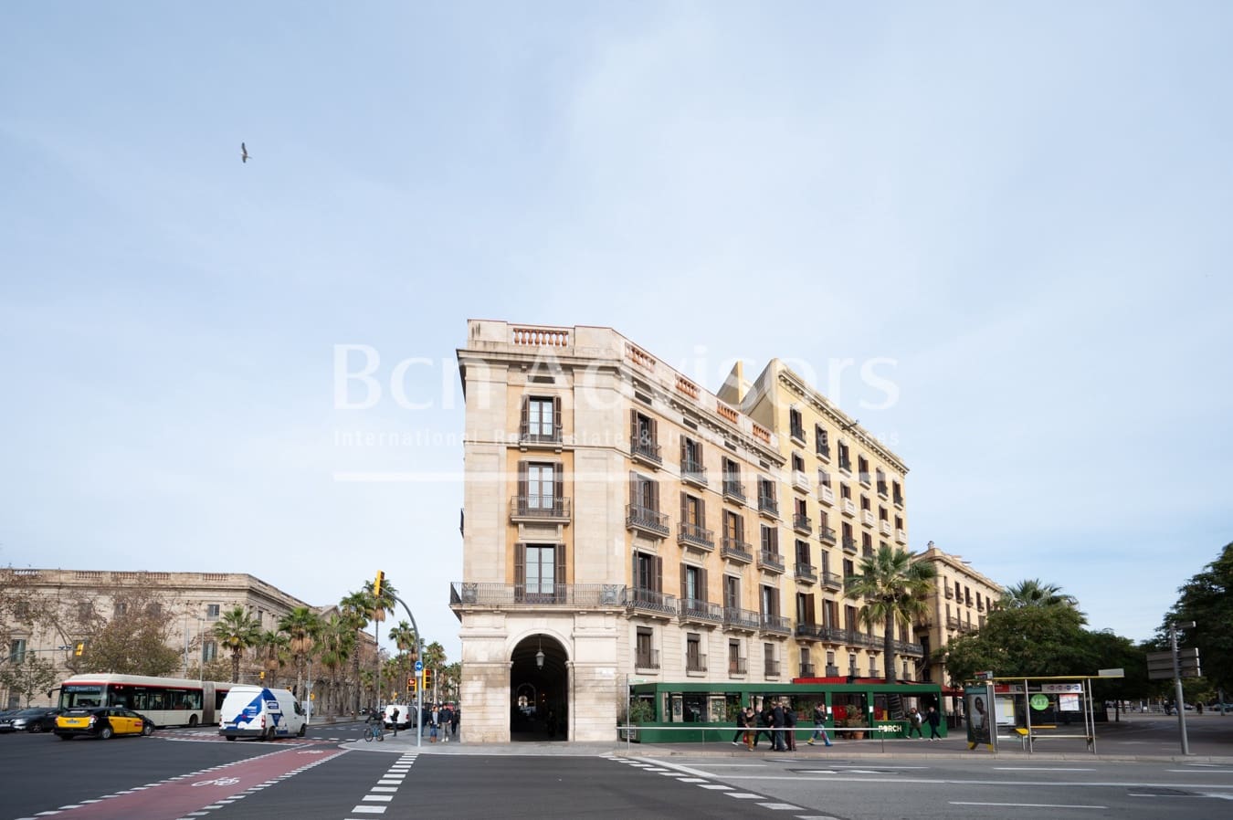 2 soveværelse Lejlighed til salg i Barcelona by med swimmingpool - € 850.000 (Ref: 9590969)