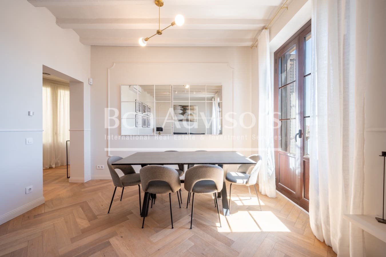 2 bedroom Apartment for sale in Barcelona city with pool - € 850,000 (Ref: 9590969)