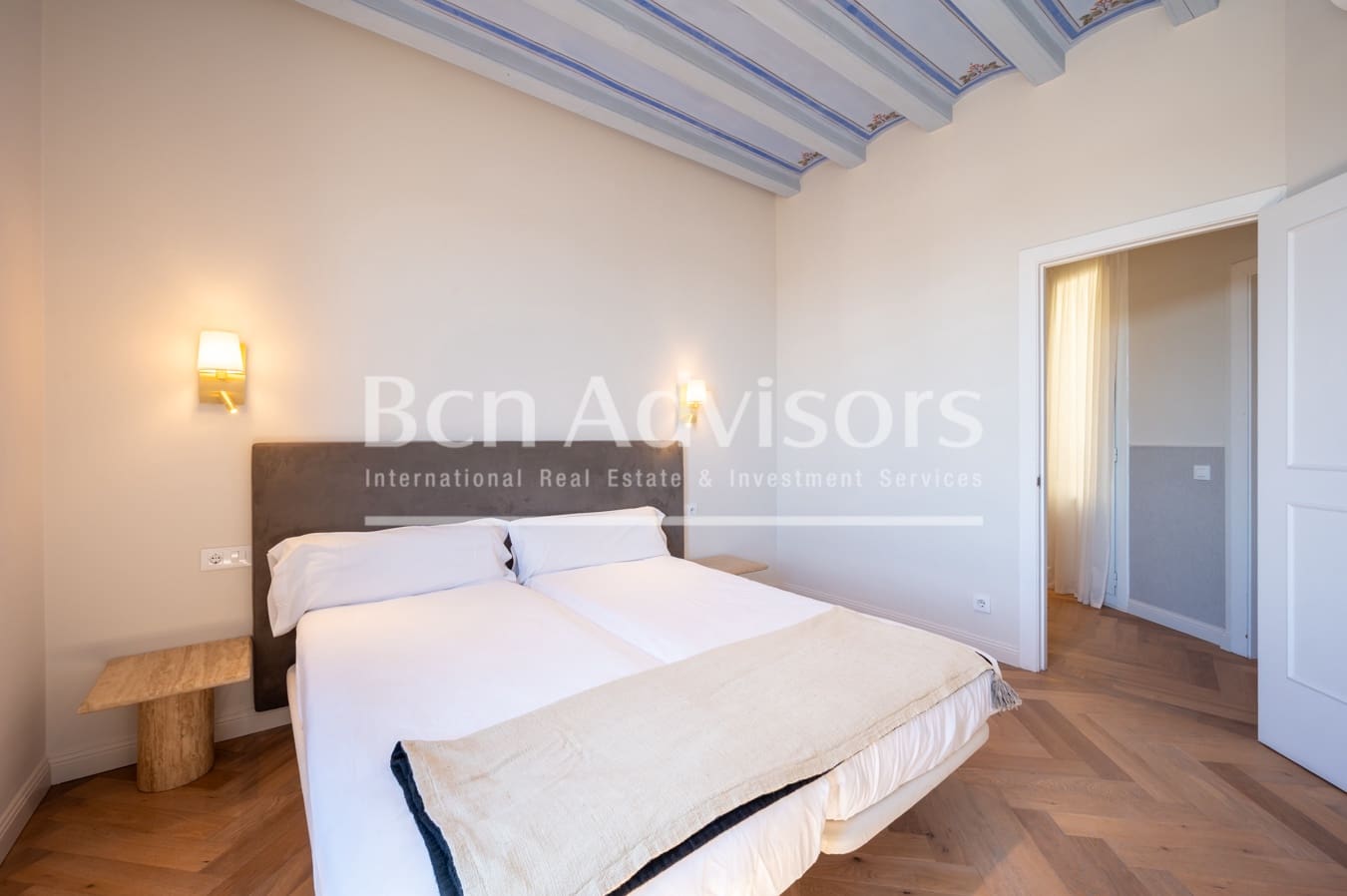 2 bedroom Apartment for sale in Barcelona city with pool - € 850,000 (Ref: 9590969)