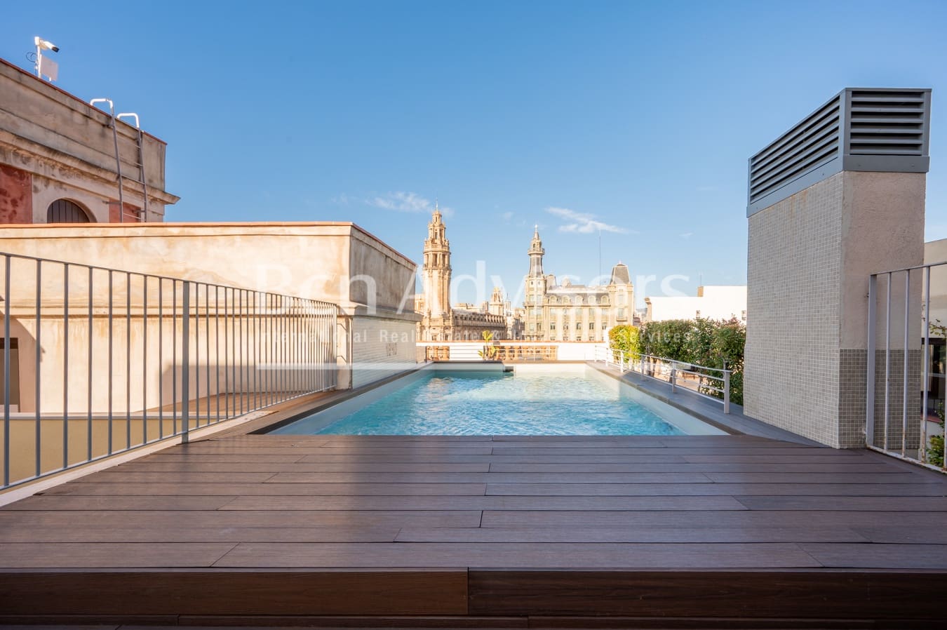 2 bedroom Apartment for sale in Barcelona city with pool - € 850,000 (Ref: 9590969)