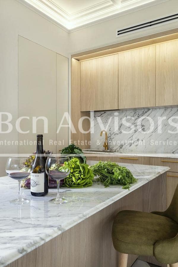 3 bedroom Penthouse for sale in Barcelona city - € 1,880,000 (Ref: 9611298)