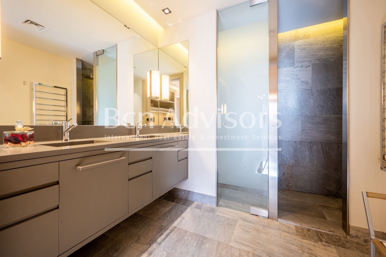 3 makuuhuone Huoneisto myytävänä paikassa Barcelona kaupunki - 1 995 000 € (Ref: 9619136)