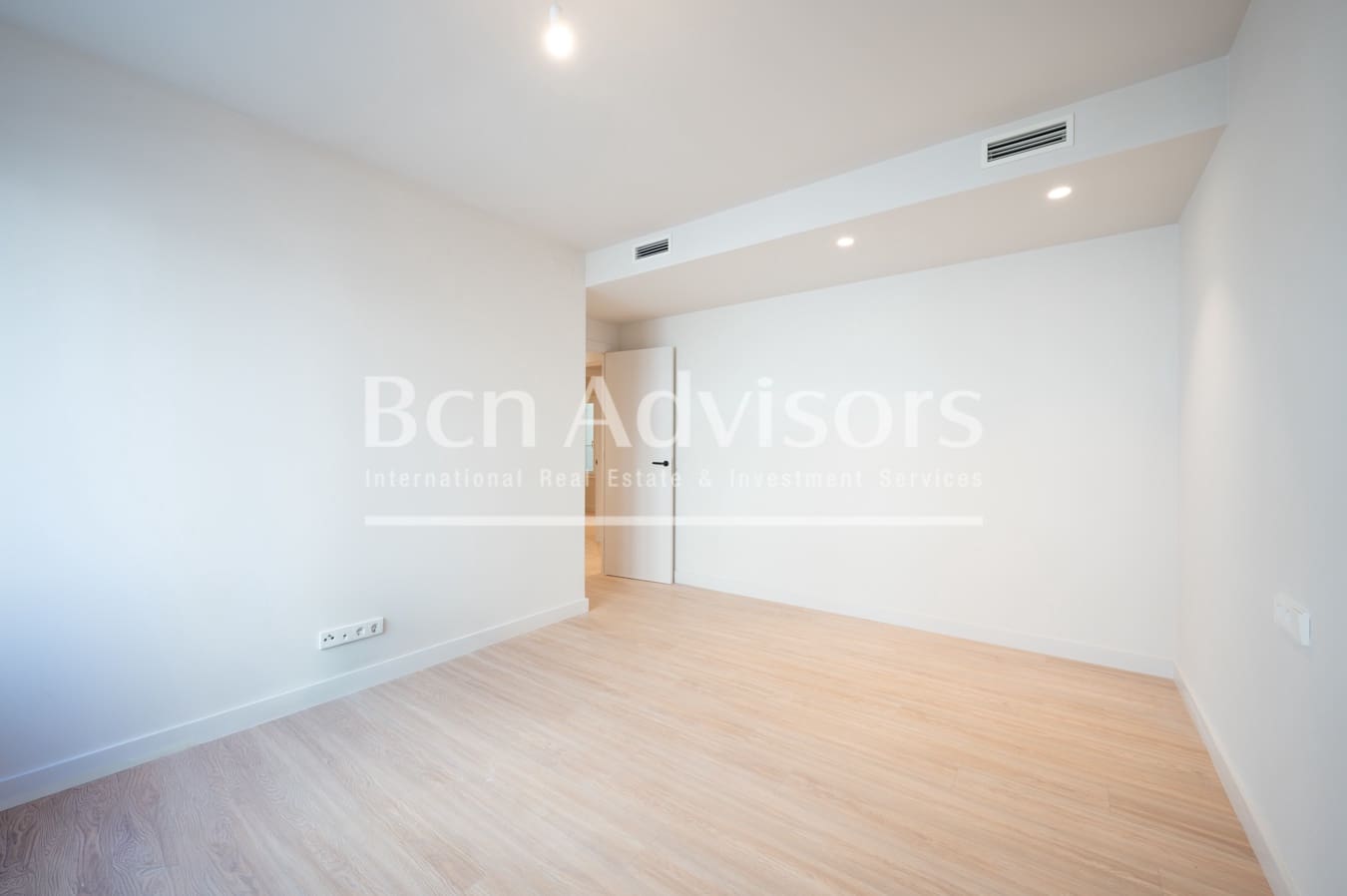 4 soveværelse Lejlighed til salg i Barcelona by - € 1.650.000 (Ref: 9619137)