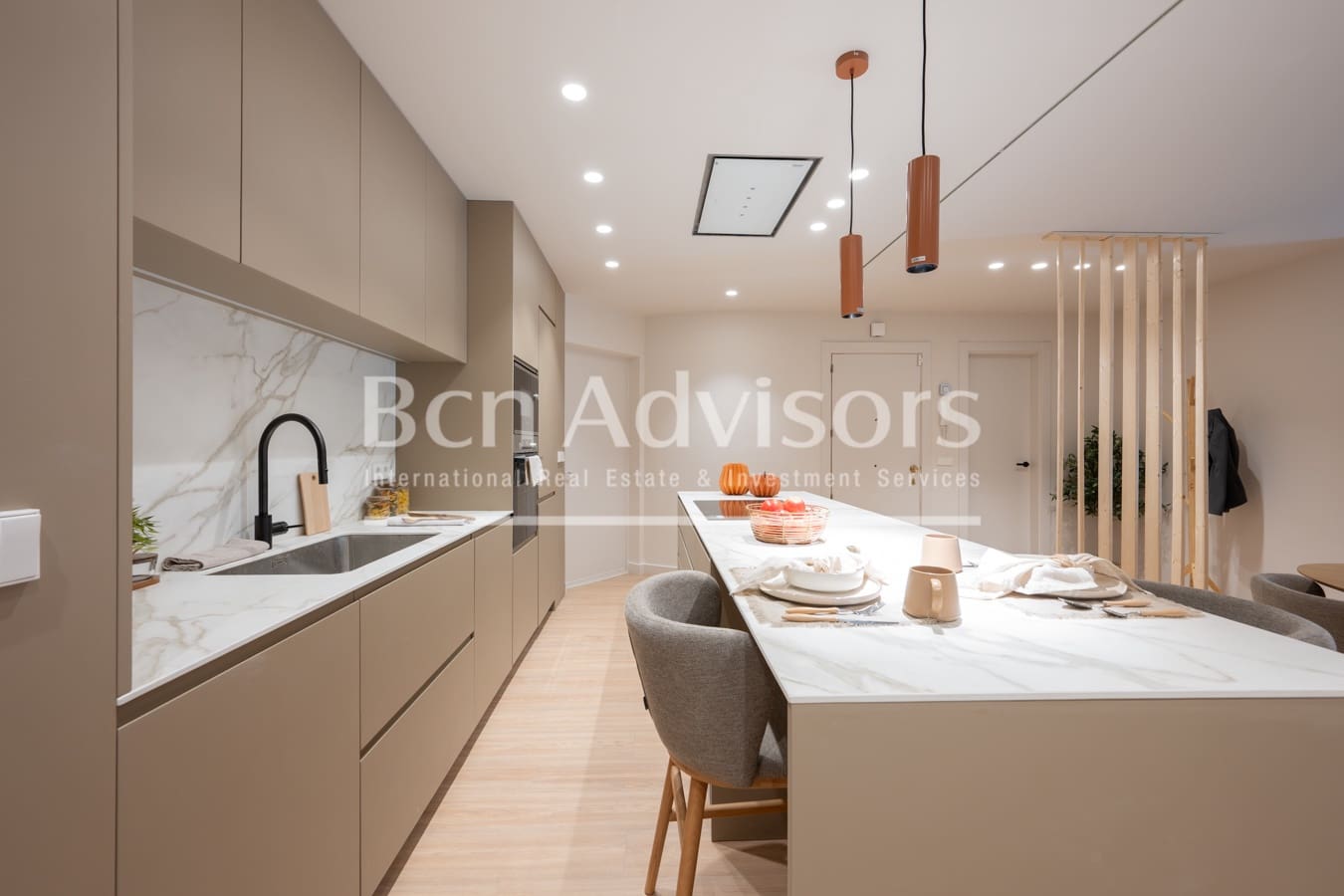 4 soveværelse Lejlighed til salg i Barcelona by med garage - € 1.650.000 (Ref: 9619137)
