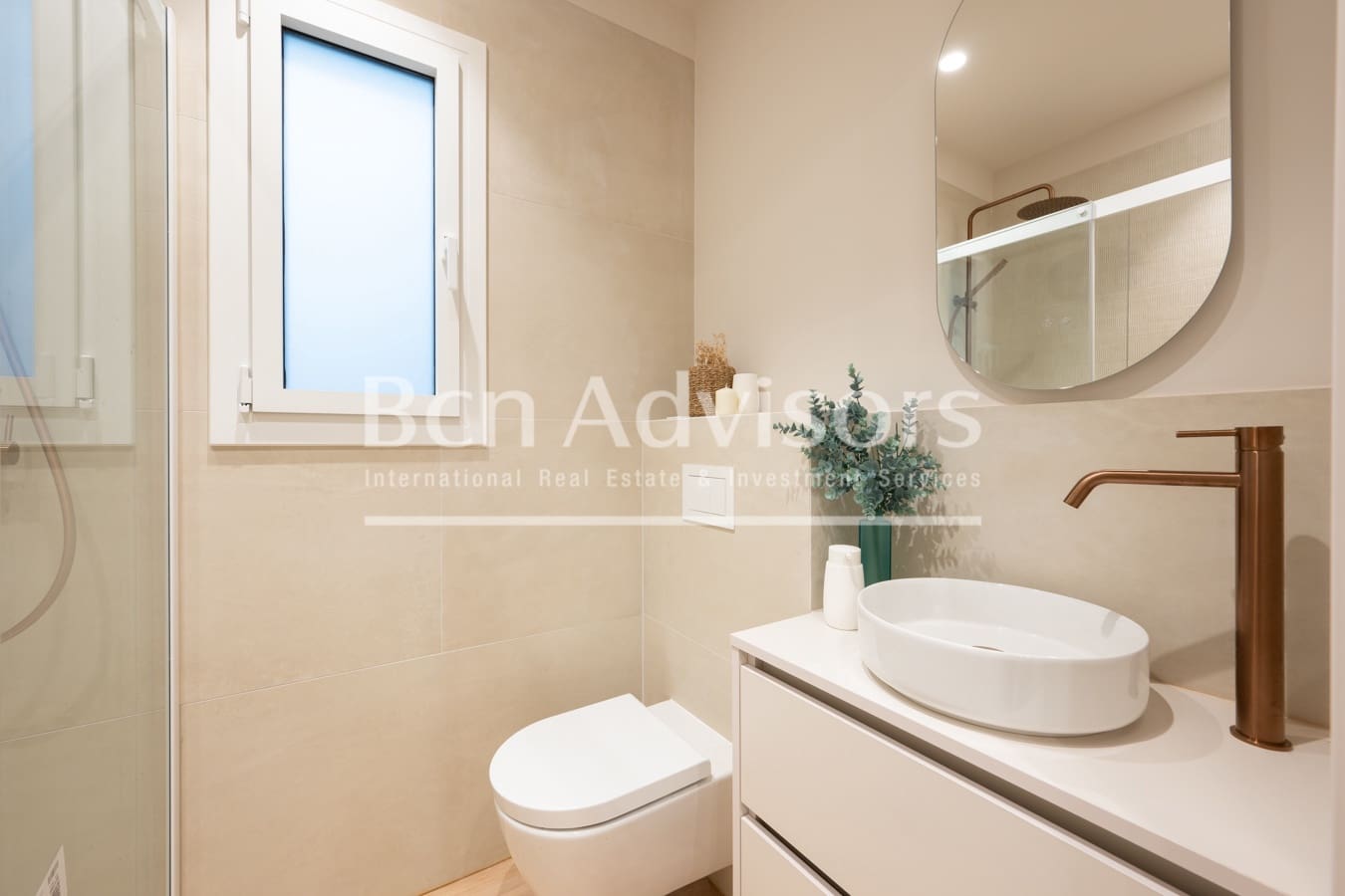 4 soveværelse Lejlighed til salg i Barcelona by med garage - € 1.650.000 (Ref: 9619137)