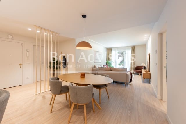 4 soveværelse Lejlighed til salg i Sant Gervasi - Galvany, Barcelona by med garage - € 1.650.000 (Ref: 9619137)