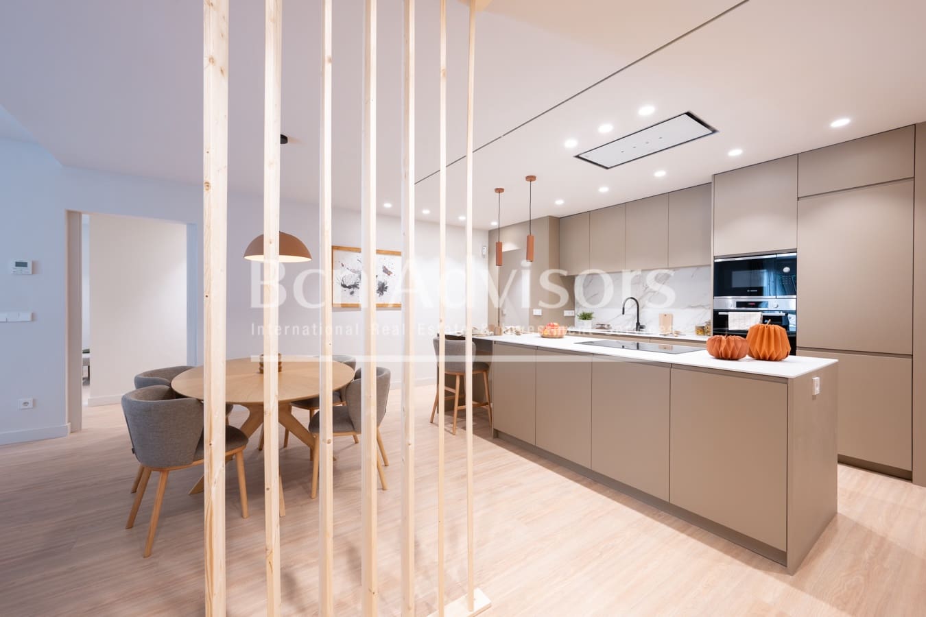 4 soveværelse Lejlighed til salg i Barcelona by med garage - € 1.650.000 (Ref: 9619137)