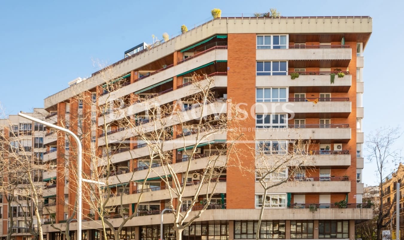 4 soveværelse Lejlighed til salg i Barcelona by - € 920.000 (Ref: 9619138)
