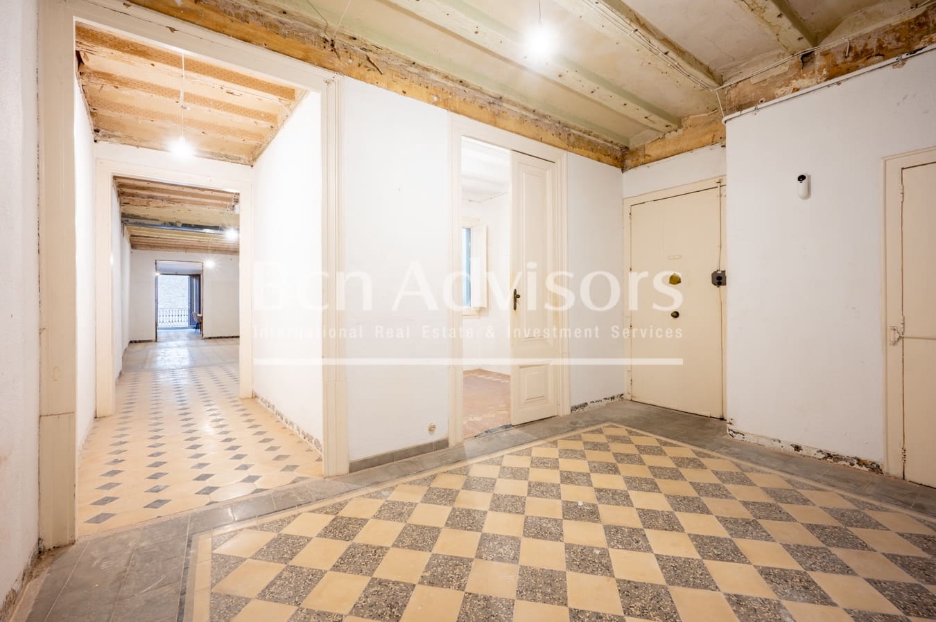 3 bedroom Apartment for sale in Barcelona city - € 1,560,000 (Ref: 9677057)