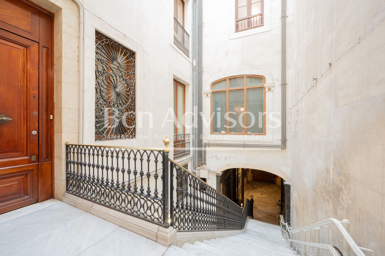 3 bedroom Apartment for sale in Barcelona city - € 1,560,000 (Ref: 9677057)