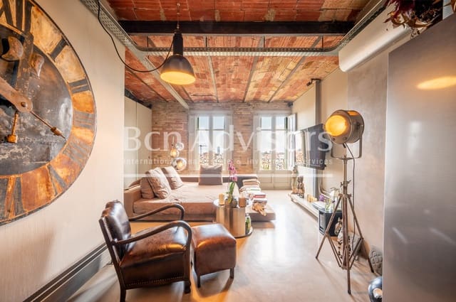 1 soveværelse Penthouse til salg i La Sagrada Família, Barcelona by - € 585.000 (Ref: 9711816)