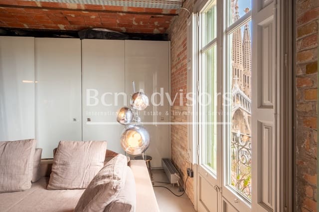 1 soveværelse Penthouse til salg i La Sagrada Família, Barcelona by - € 585.000 (Ref: 9711816)