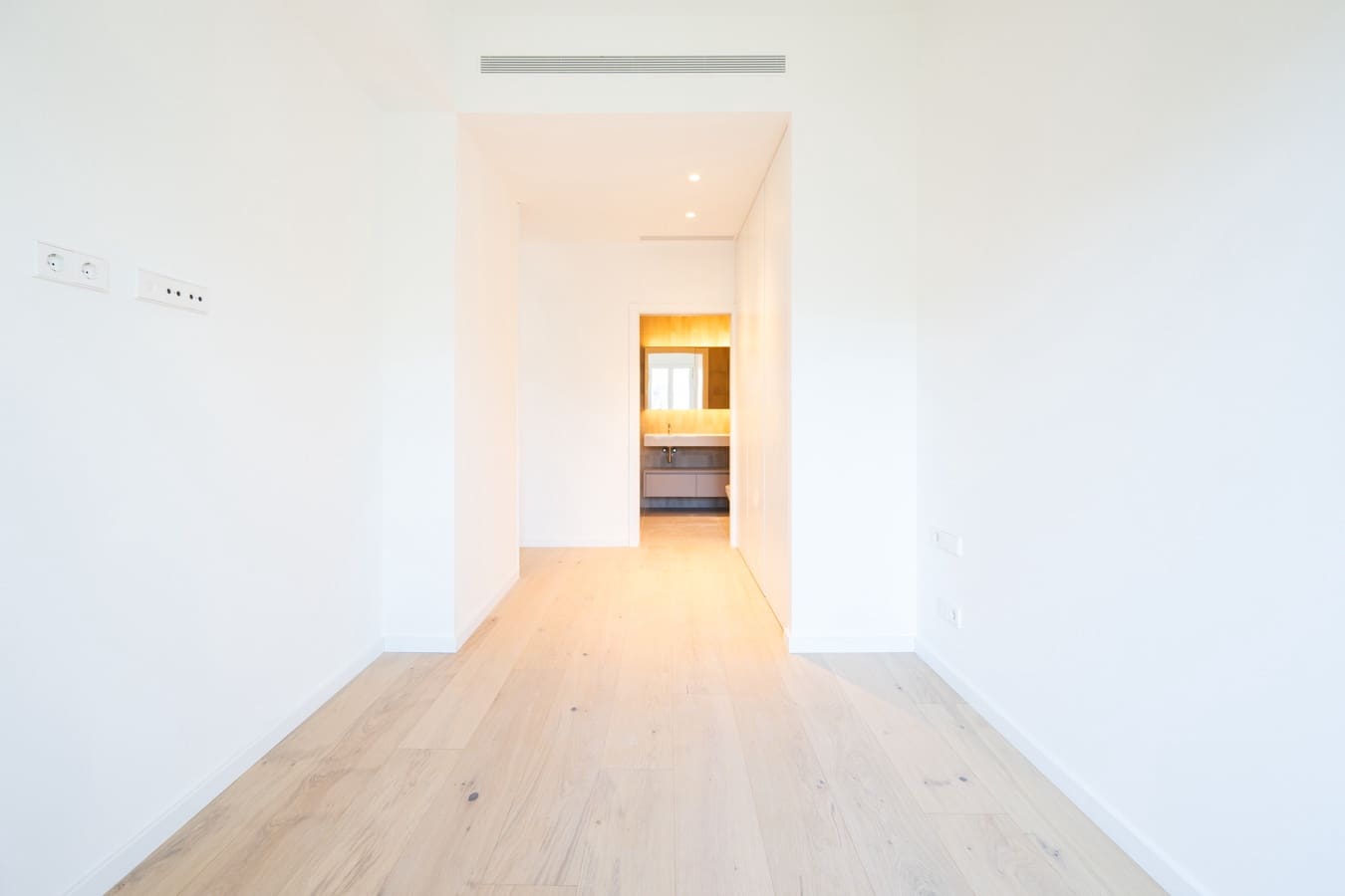 1 bedroom Apartment for sale in Barcelona city - € 840,000 (Ref: 9714729)