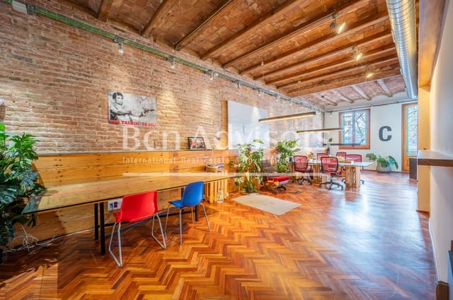 3 chambre Appartement à vendre à L'Antiga Esquerra de L'Eixample, Barcelone ville - 1 092 000 € (Ref: 9721481)