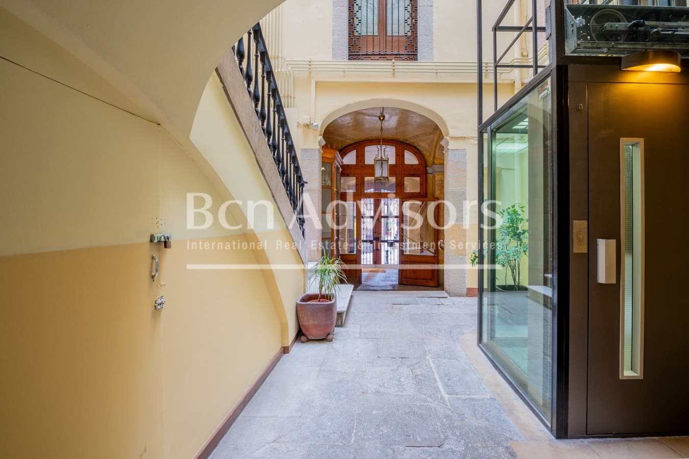 Apartamento de 2 habitaciones en Barcelona ciudad en venta - 895.000 € (Ref: 9751810)