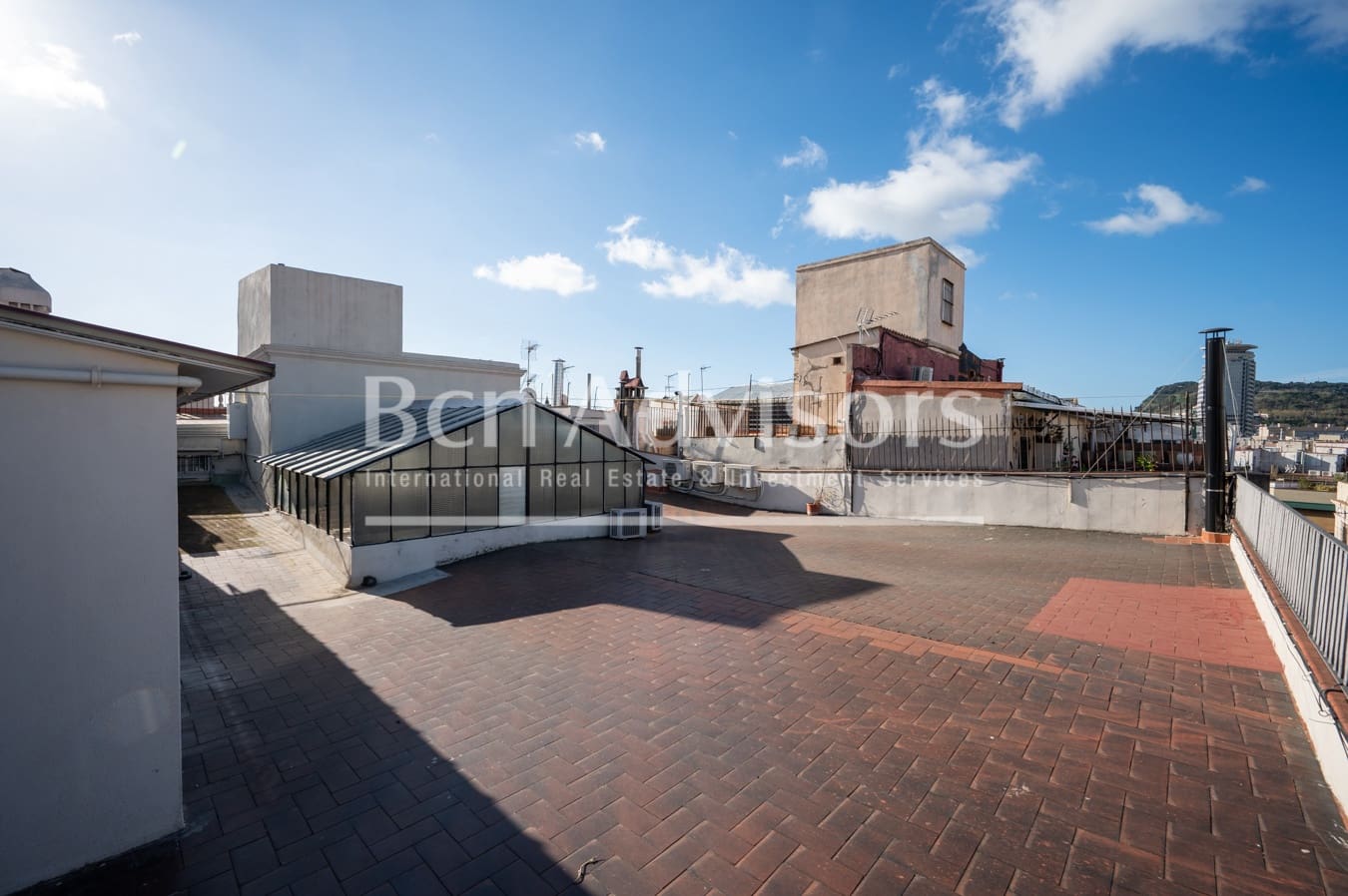 Apartamento de 2 habitaciones en Barcelona ciudad en venta - 895.000 € (Ref: 9751810)