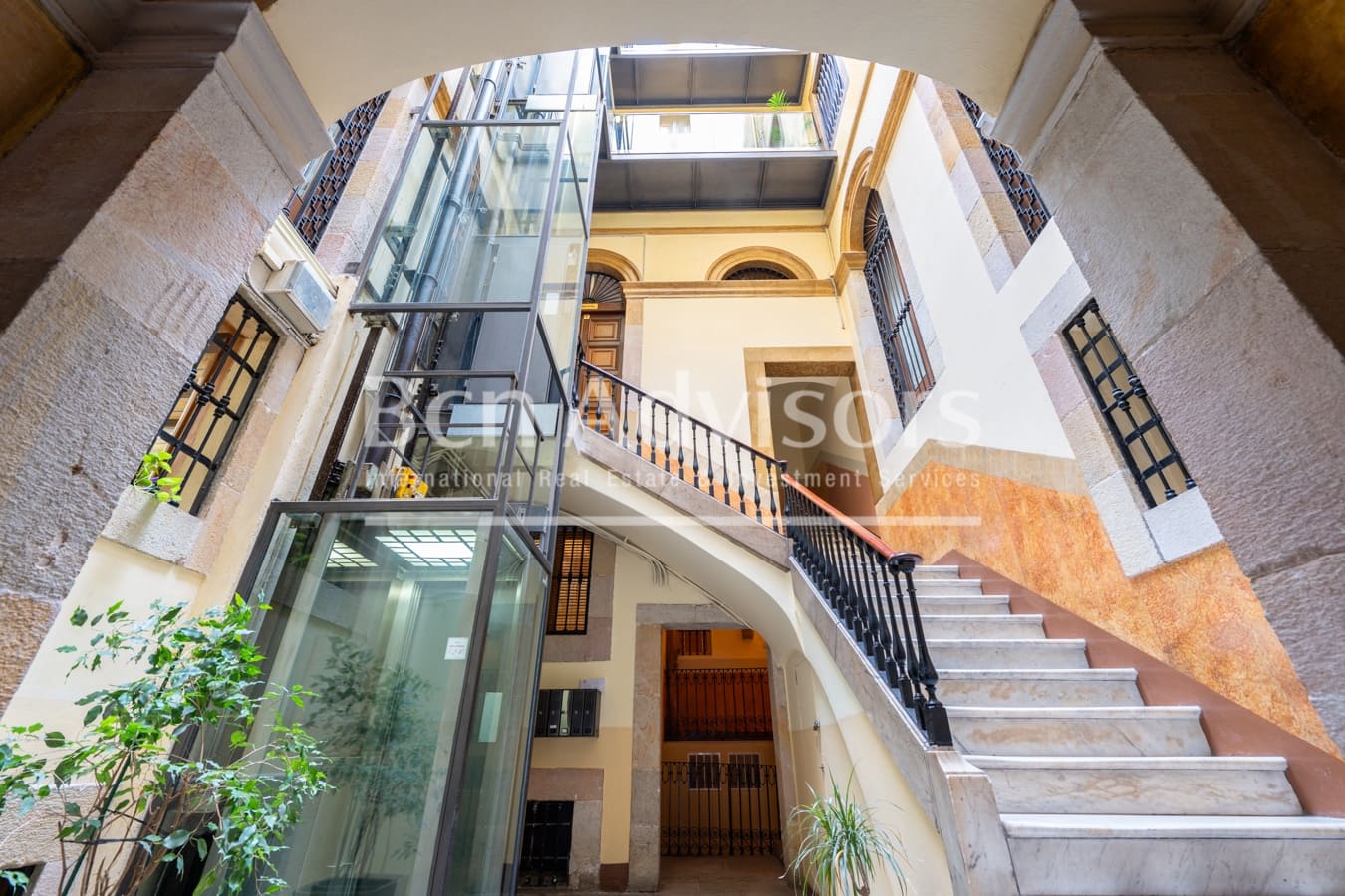 Apartamento de 2 habitaciones en Barcelona ciudad en venta - 895.000 € (Ref: 9751810)