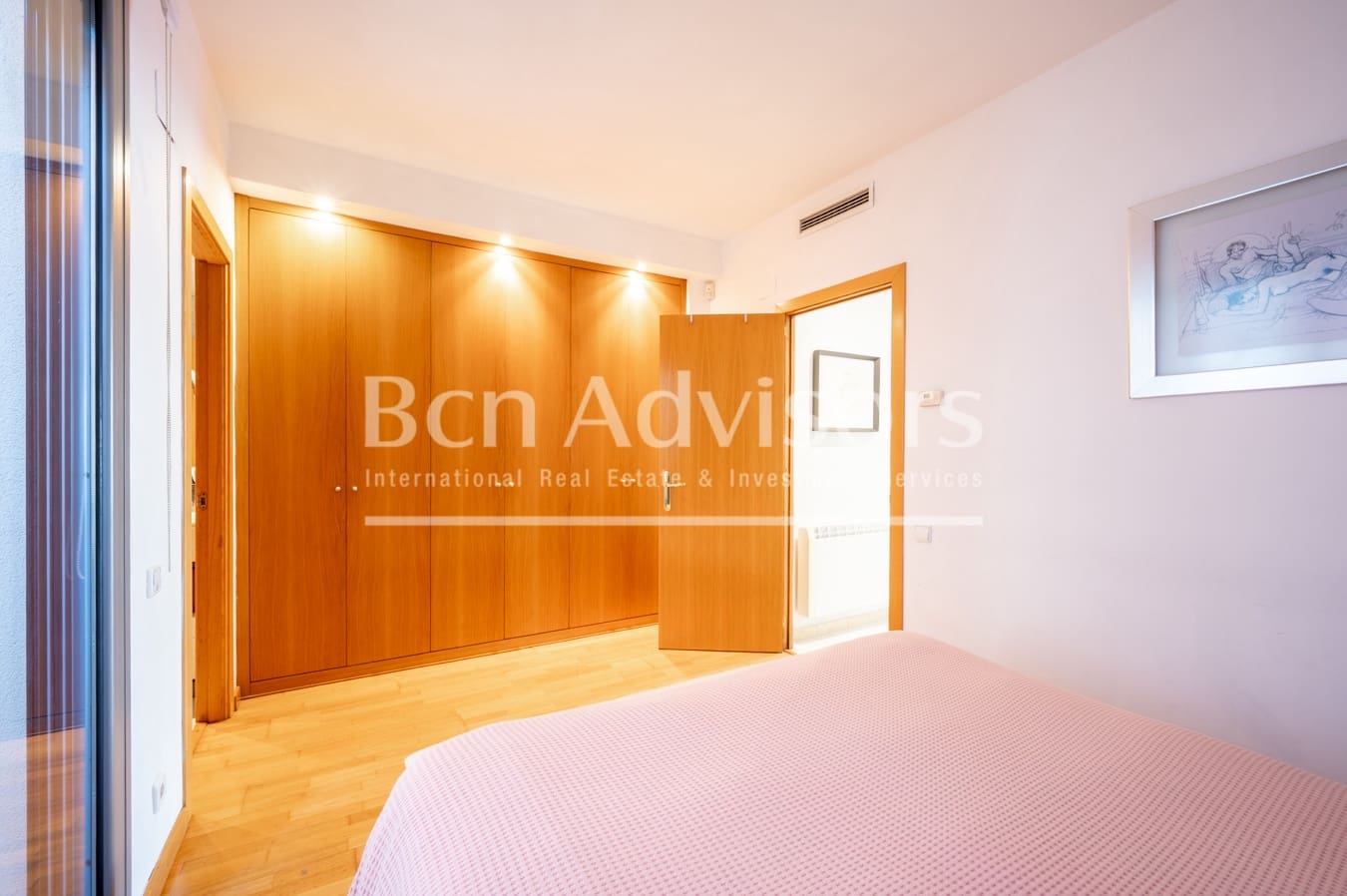 3 soverom Rekkehus til salgs i Barcelona by - € 900 000 (Ref: 9761814)