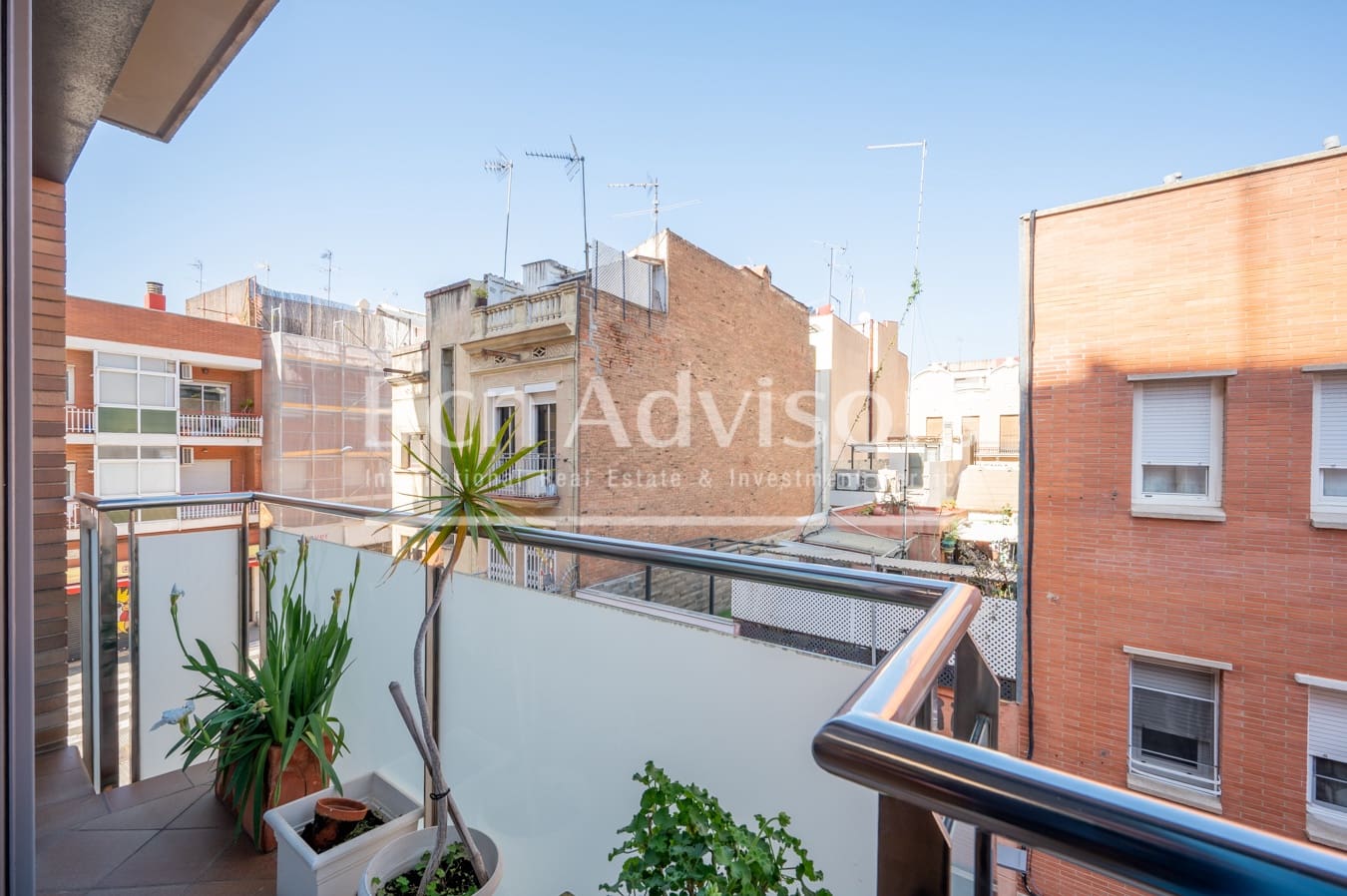 3 soverom Rekkehus til salgs i Barcelona by - € 900 000 (Ref: 9761814)