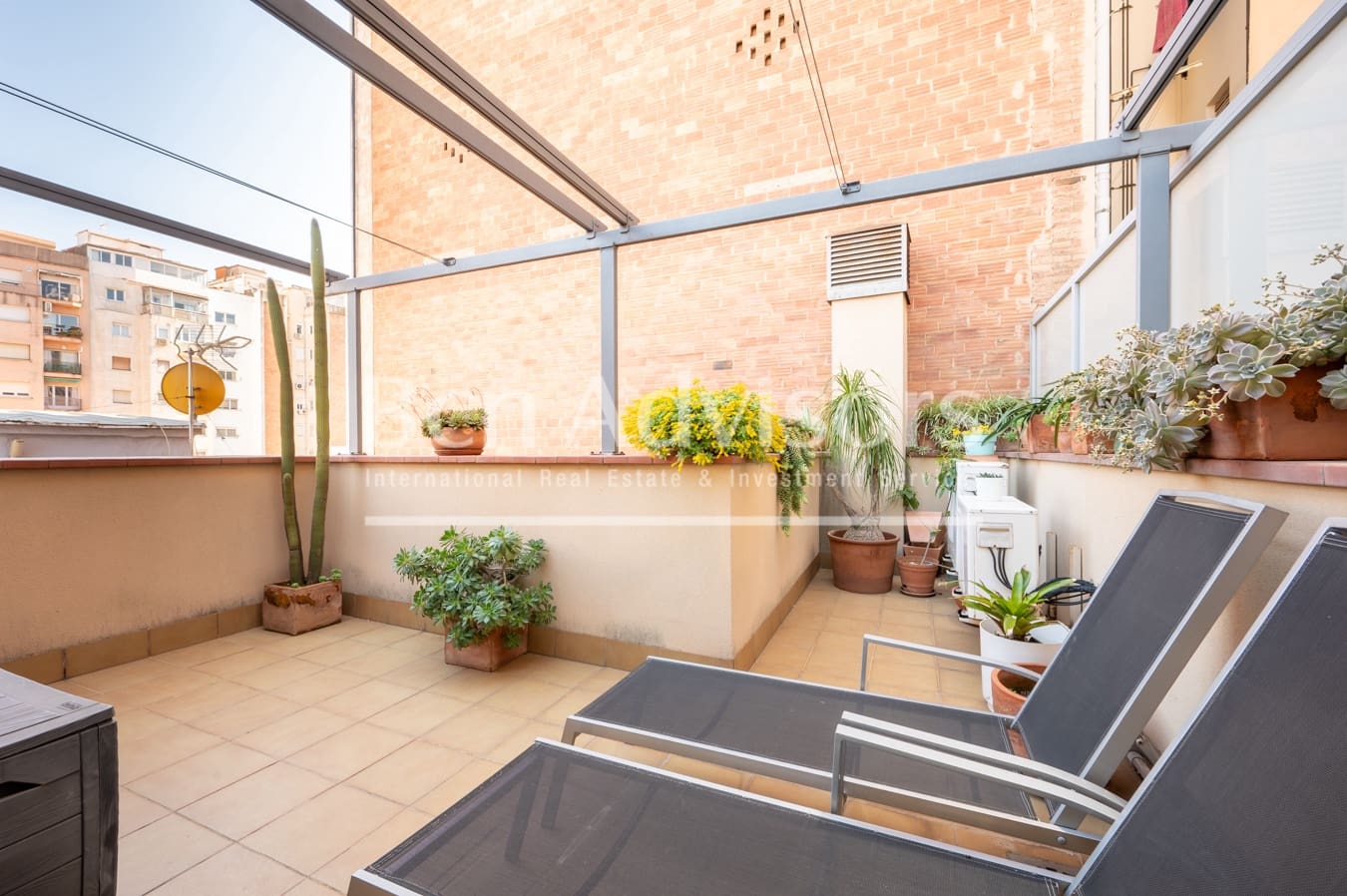 3 soverom Rekkehus til salgs i Barcelona by - € 900 000 (Ref: 9761814)