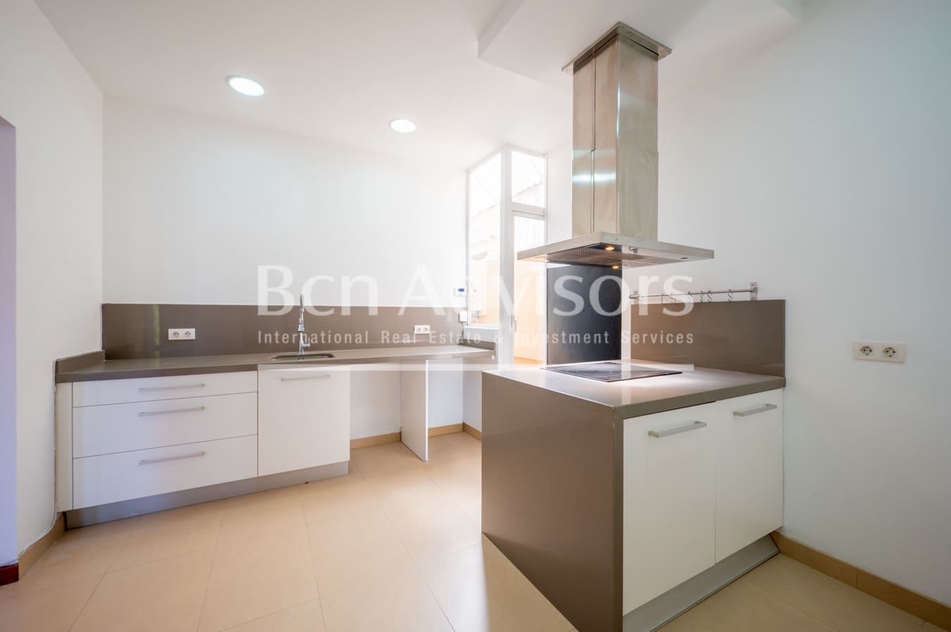 4 soverom Leilighet til salgs i Barcelona by med garasje - € 1 100 000 (Ref: 9770394)