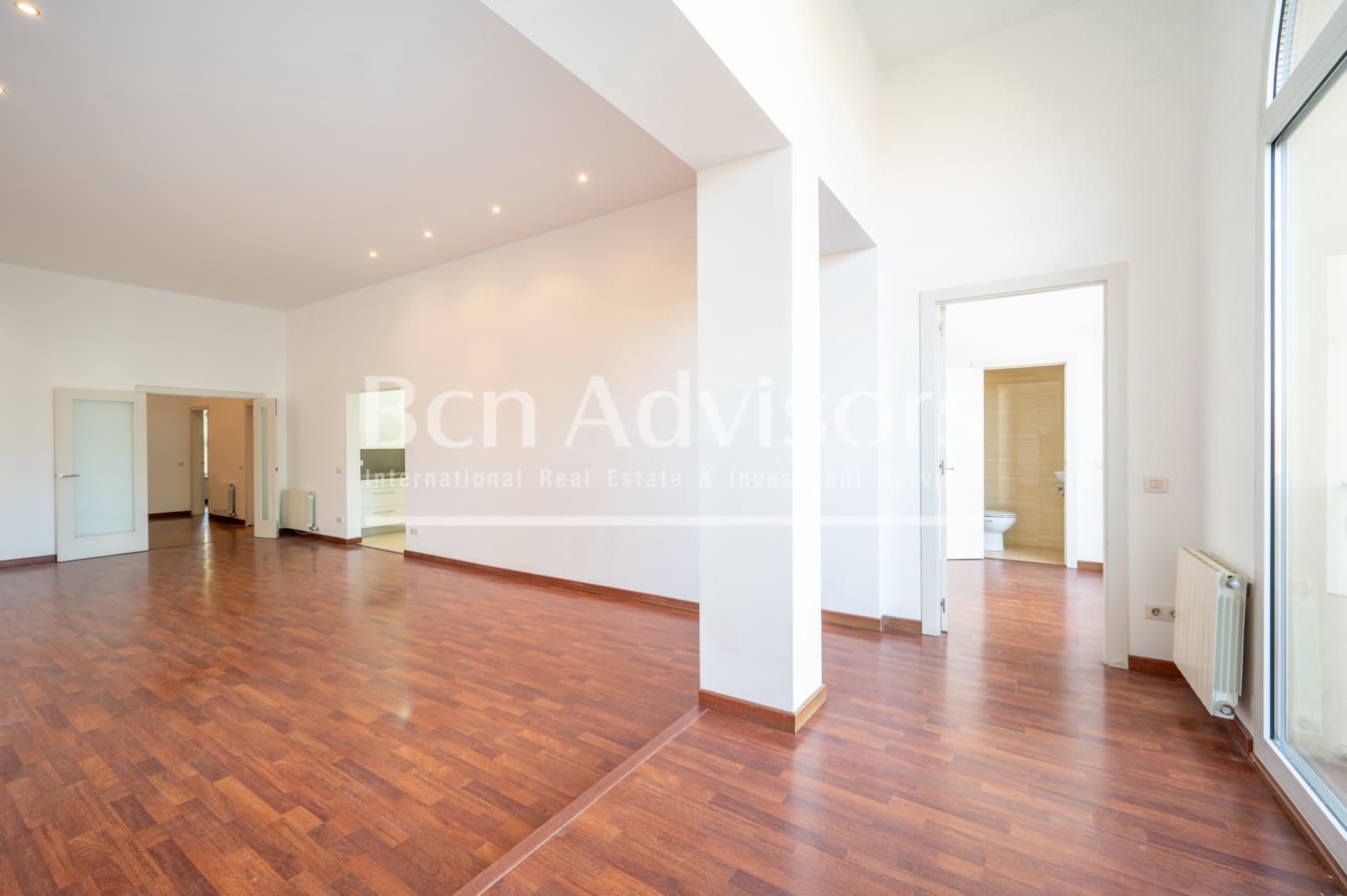 4 soverom Leilighet til salgs i Barcelona by med garasje - € 1 100 000 (Ref: 9770394)