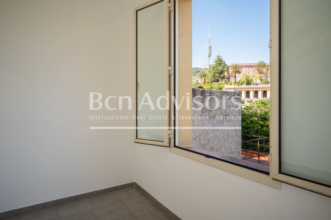 4 soverom Leilighet til salgs i Barcelona by med garasje - € 1 100 000 (Ref: 9770394)