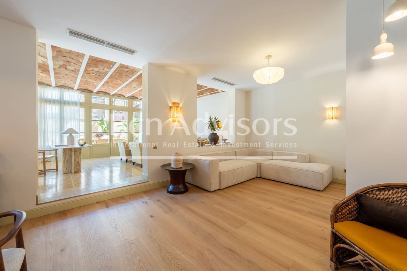 3 bedroom Apartment for sale in Barcelona city - € 2,200,000 (Ref: 9780306)