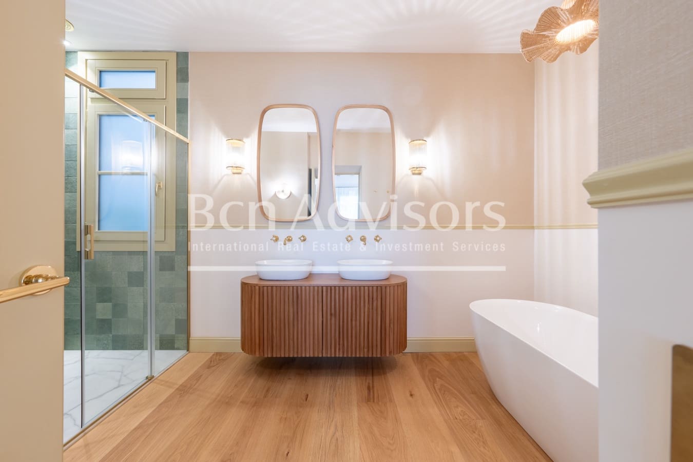 3 bedroom Apartment for sale in Barcelona city - € 2,200,000 (Ref: 9780306)
