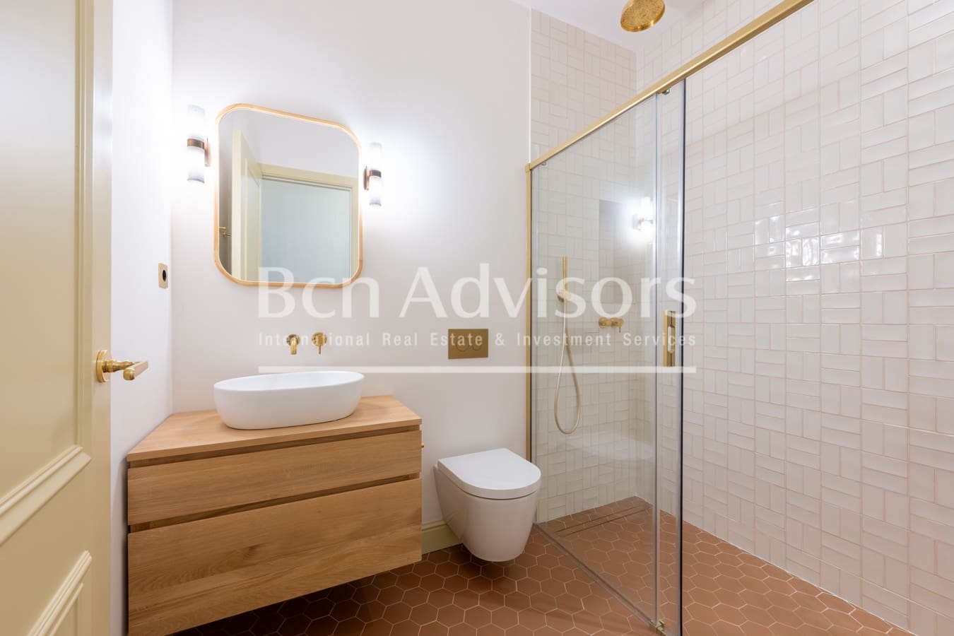 3 bedroom Apartment for sale in Barcelona city - € 2,200,000 (Ref: 9780306)