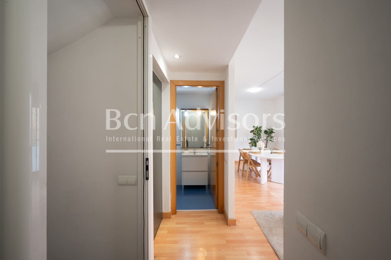 3 soveværelse Byhus til salg i Barcelona by med garage - € 870.000 (Ref: 9788248)
