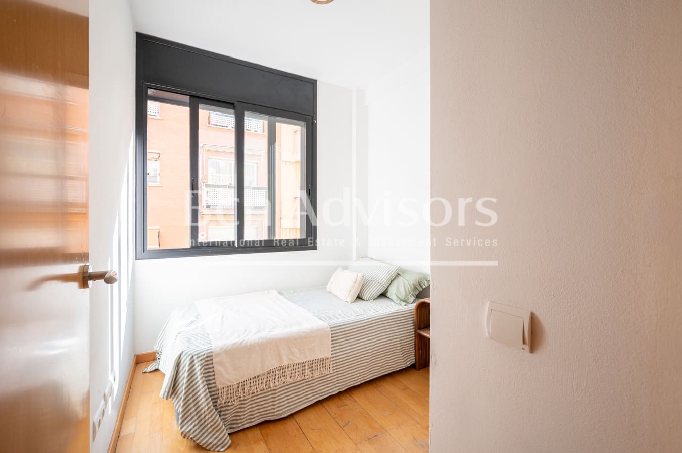 3 soveværelse Byhus til salg i Barcelona by med garage - € 870.000 (Ref: 9788248)