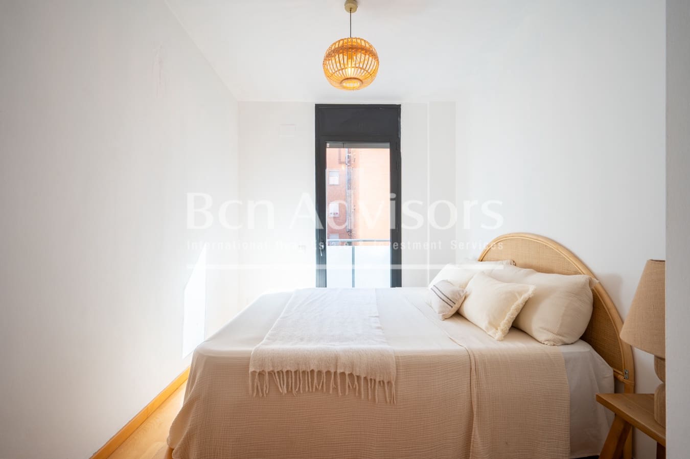 3 soveværelse Byhus til salg i Barcelona by med garage - € 870.000 (Ref: 9788248)