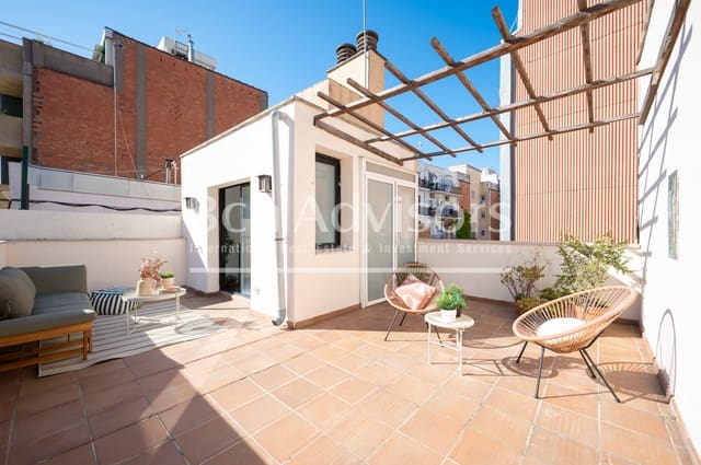 3 soveværelse Byhus til salg i El Camp d'en Grassot i Gràcia Nova, Barcelona by med garage - € 870.000 (Ref: 9788248)