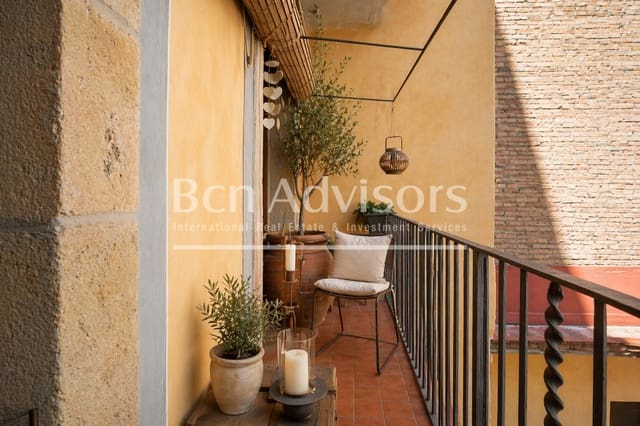2 soveværelse Lejlighed til salg i El Barri Gòtic, Barcelona by - € 849.000 (Ref: 9799045)