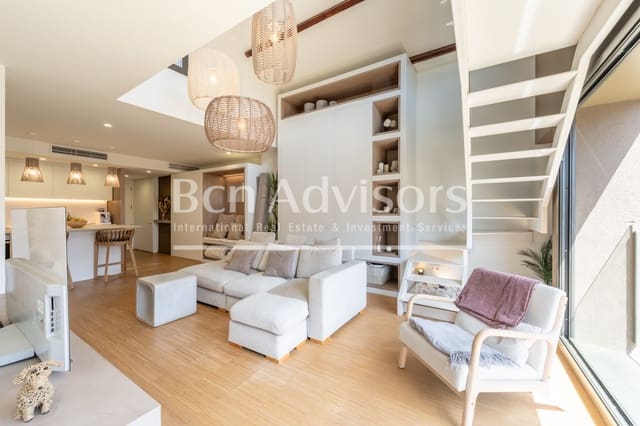 3 slaapkamer Penthouse te koop in La Vila Olímpica del Poblenou, Barcelona stad - € 1.295.000 (Ref: 9806289)