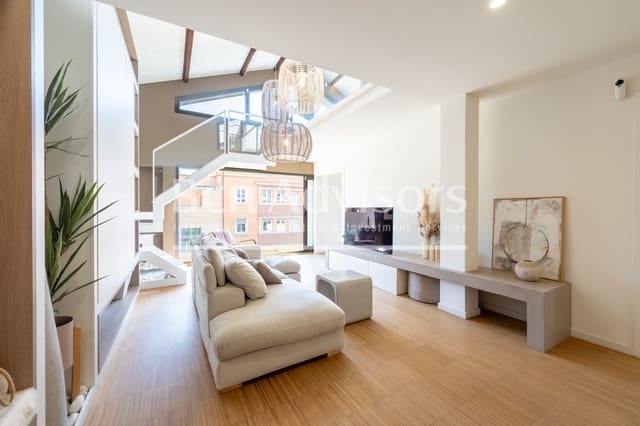 3 soverom Penthouse til salgs i La Vila Olímpica del Poblenou, Barcelona by - € 1 295 000 (Ref: 9806289)