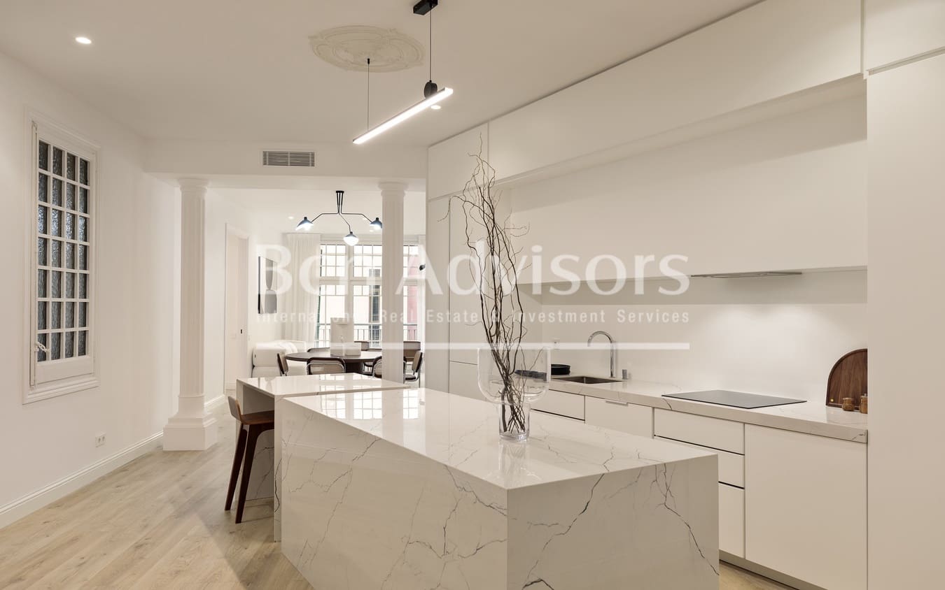 3 bedroom Apartment for sale in Barcelona city - € 1,120,000 (Ref: 9806290)