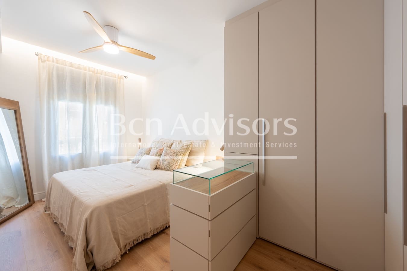 Apartamento de 3 habitaciones en Barcelona ciudad en venta - 1.095.000 € (Ref: 9807836)