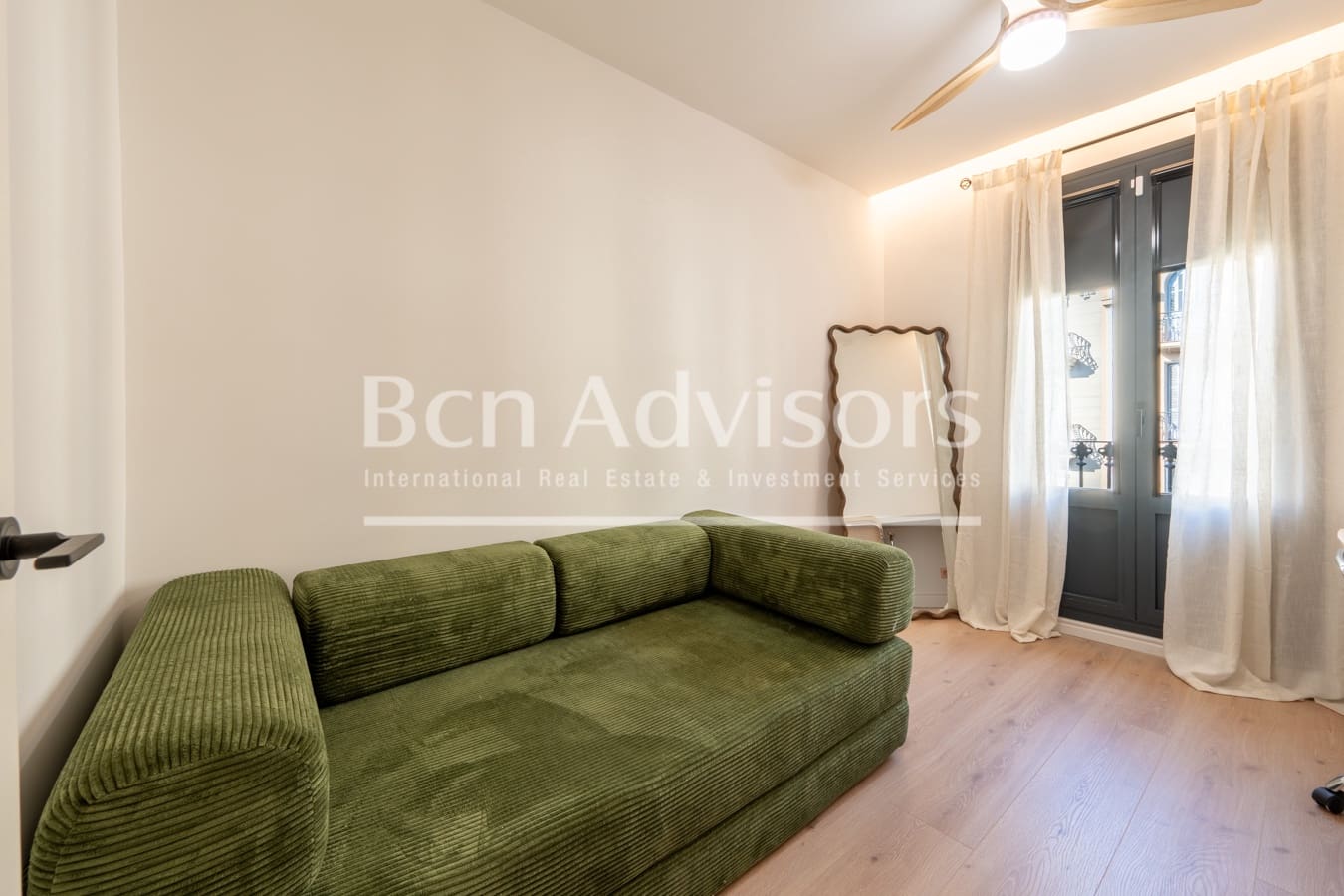 Apartamento de 3 habitaciones en Barcelona ciudad en venta - 1.095.000 € (Ref: 9807836)
