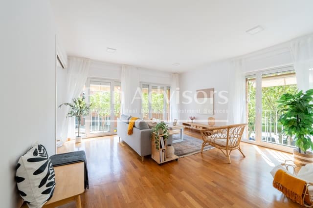 3 sovrum Lägenhet till salu i La Vila Olímpica del Poblenou, Barcelona stad med garage - 795 000 € (Ref: 9807839)