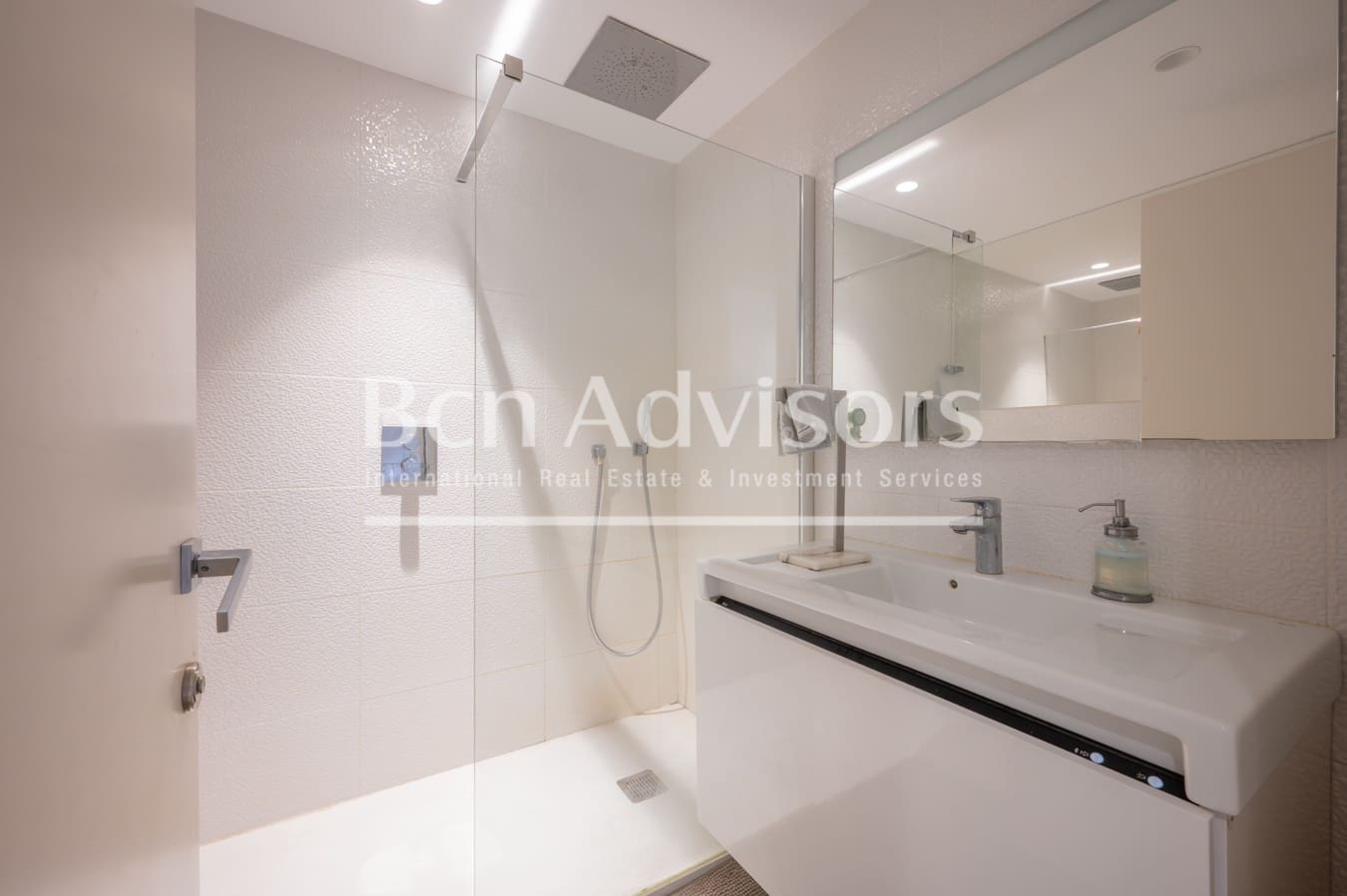 4 sovrum Lägenhet till salu i Barcelona stad - 750 000 € (Ref: 9811399)