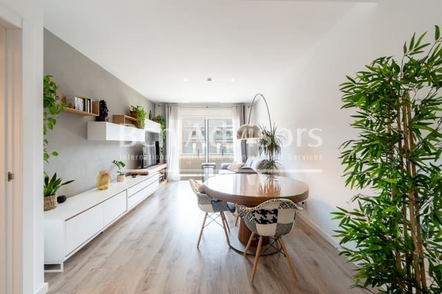 2 sovrum Lägenhet till salu i El Poblenou, Barcelona stad med pool garage - 720 000 € (Ref: 9811400)