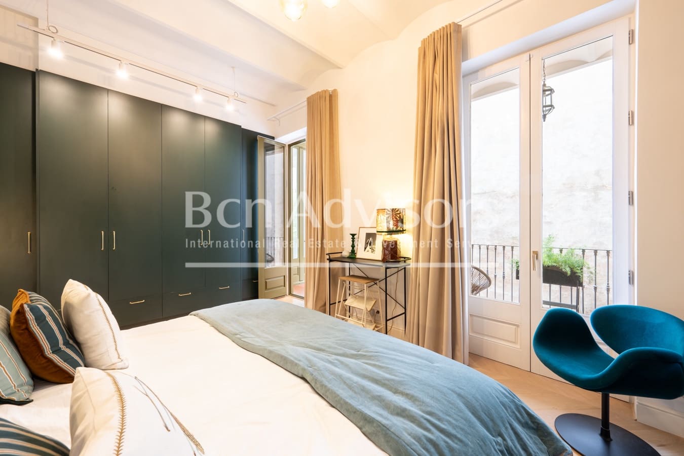 3 soveværelse Lejlighed til salg i Barcelona by - € 1.790.000 (Ref: 9815721)