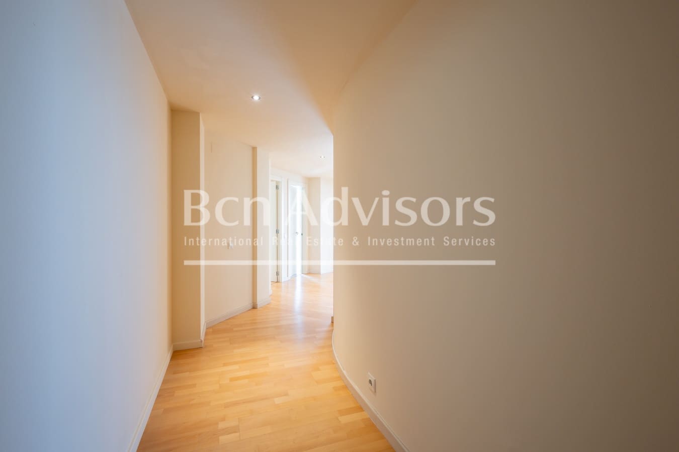 4 bedroom Apartment for sale in Barcelona city with pool - € 1,330,000 (Ref: 9820216)