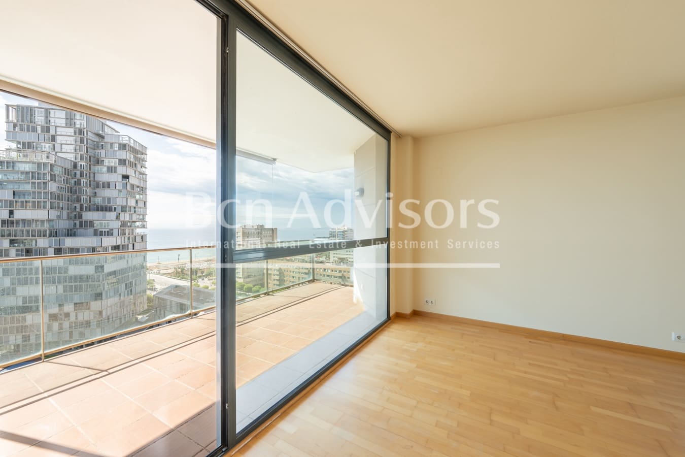 4 bedroom Apartment for sale in Barcelona city with pool - € 1,330,000 (Ref: 9820216)